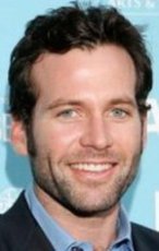 Фотография Эйон Бэйли Eion Bailey