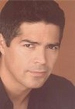 Фотография Эсай Моралес Esai Morales