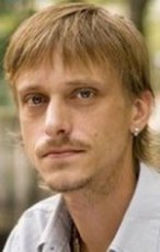 Фотография Маккензи Крук Mackenzie Crook